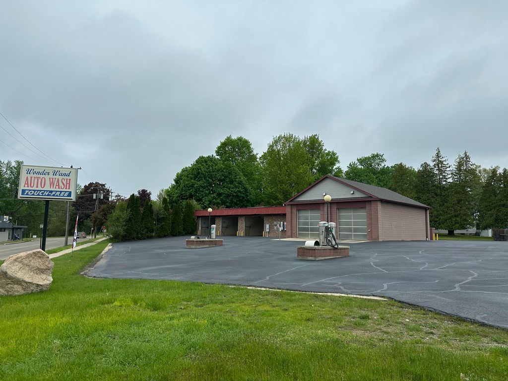 Photo of 110 E High Street, Belding, MI 48809 (MLS # 26005931)