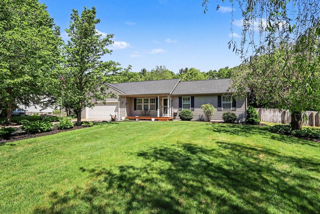 Photo of 15117 Meadows Drive, Grand Haven, MI 49417 (MLS # 26025695)