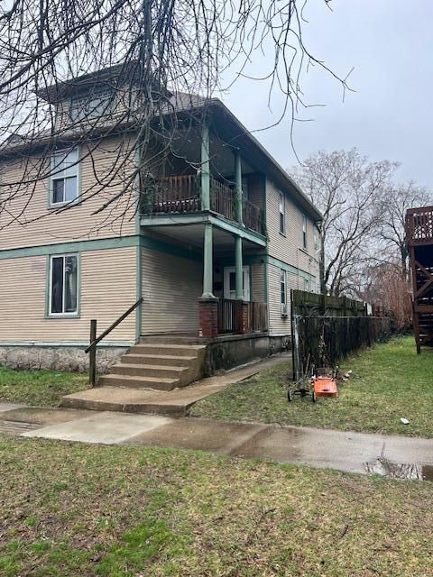 Photo of 1053 Mcreynolds Avenue NW, Grand Rapids, MI 49504 (MLS # 26013461)