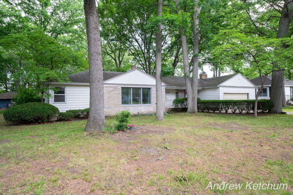 Photo of 297 Fourth Avenue, Holland, MI 49424 (MLS # 26030449)