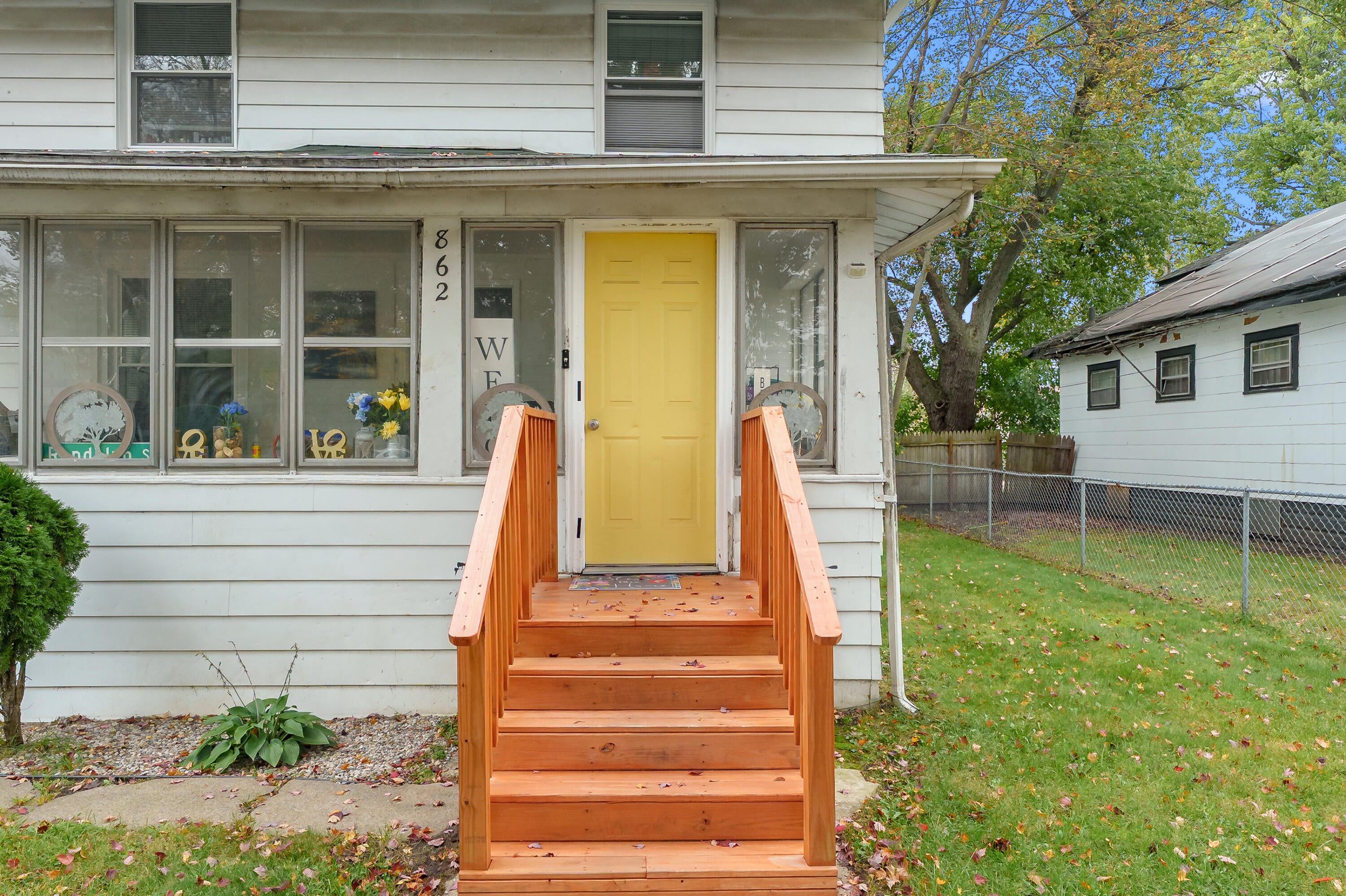 862 Lavette Avenue