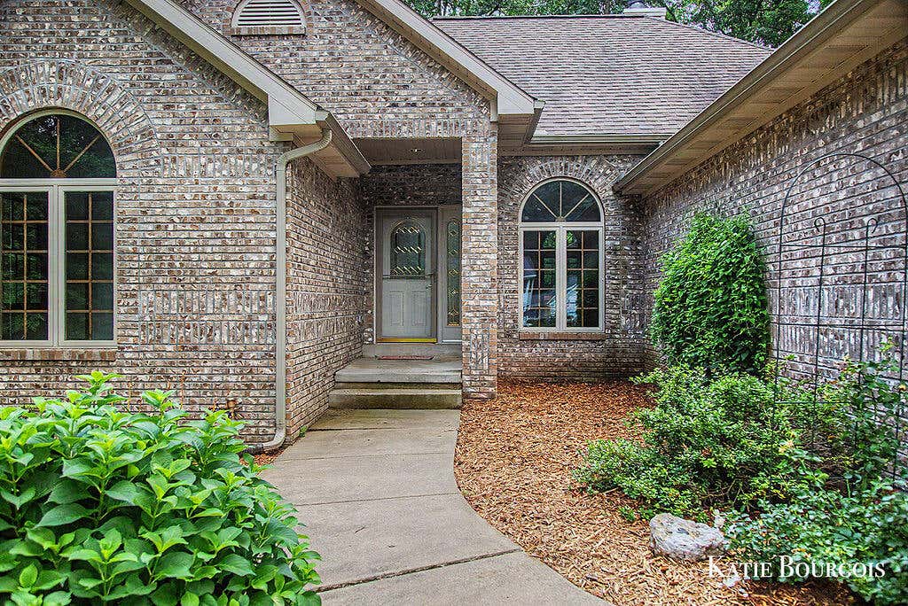 Photo of 5180 Brookestone Drive NE, Rockford, MI 49341 (MLS # 26042081)