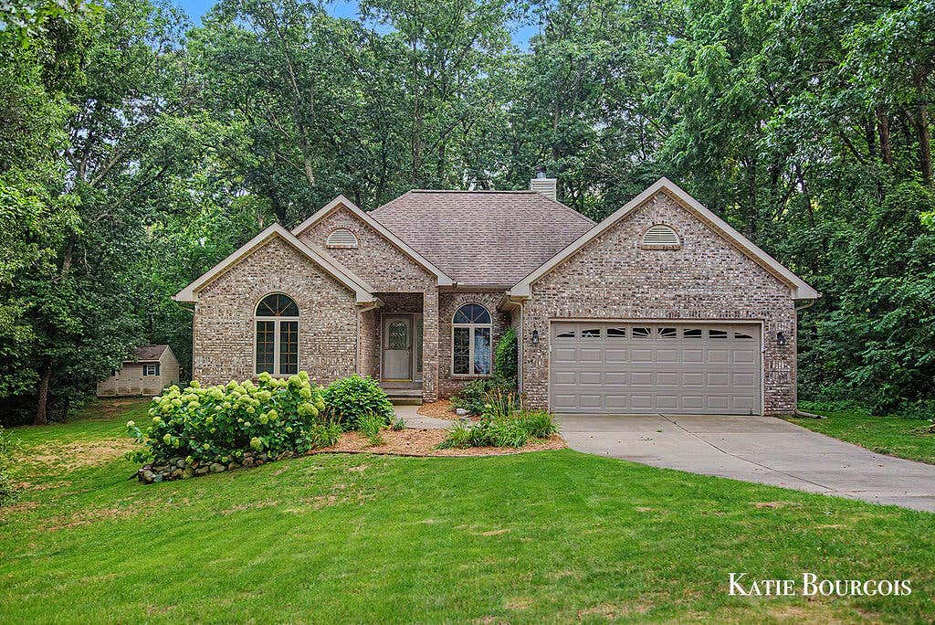 Photo of 5180 Brookestone Drive NE, Rockford, MI 49341 (MLS # 26042081)