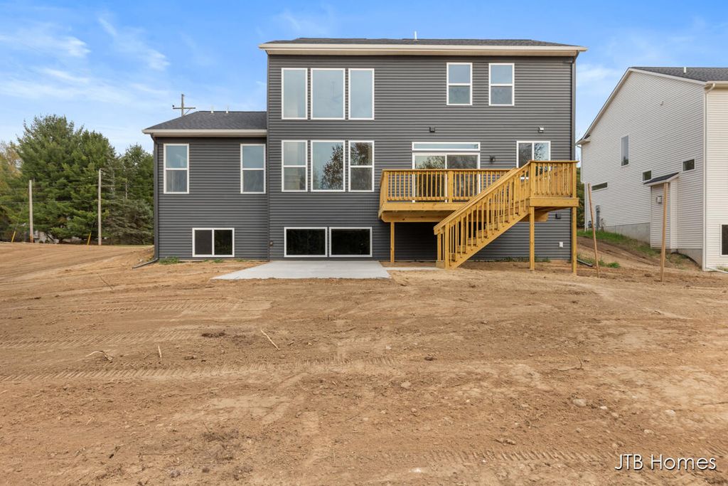 Photo of 1080 N Washington Street SE, Lowell, MI 49331 (MLS # 25042071)