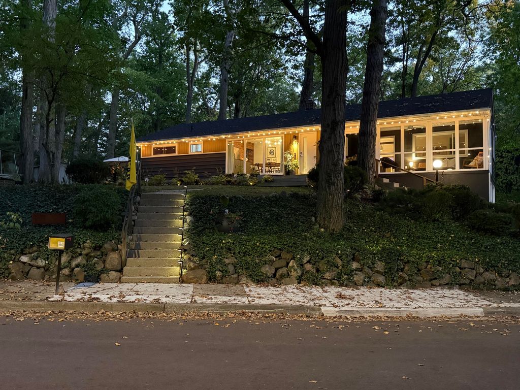 Photo of 3177 Sunnywood Drive, Ann Arbor, MI 48103 (MLS # 25051158)