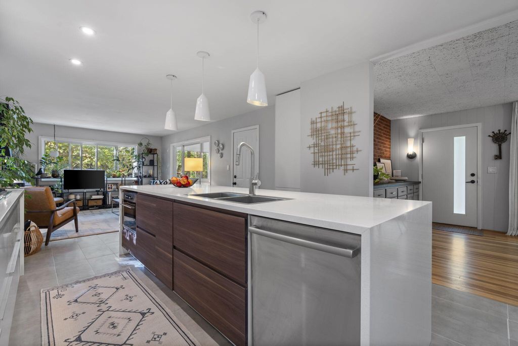 Photo of 3177 Sunnywood Drive, Ann Arbor, MI 48103 (MLS # 25051158)