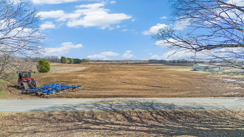 Photo of VL S Bainbridge Center Road, Benton Harbor, MI 49022 (MLS # 26005841)