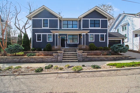 Photo for 211 W Davis Avenue