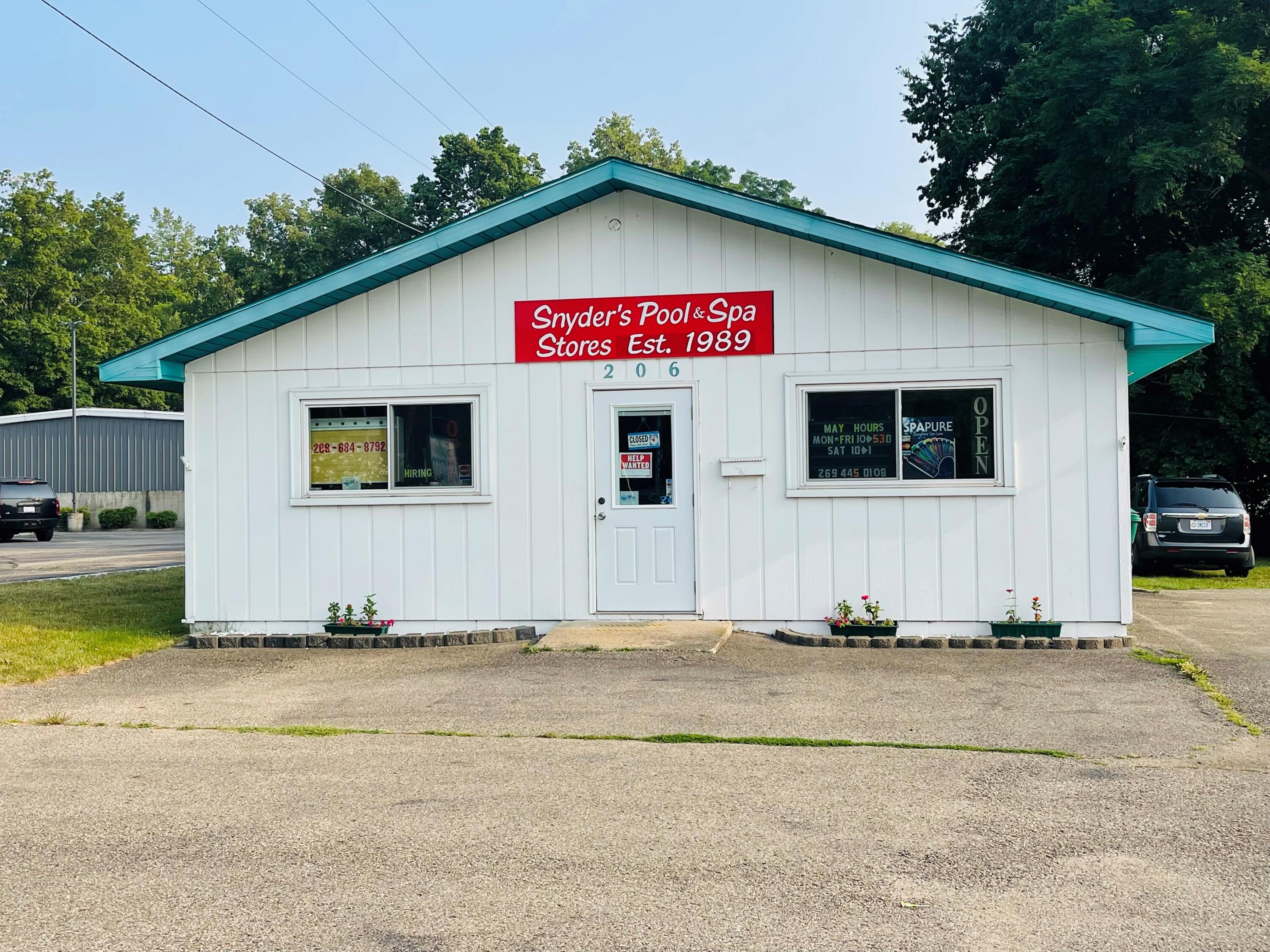 Photo 1 of 20 — 206 E State Street, Cassopolis, MI 49031