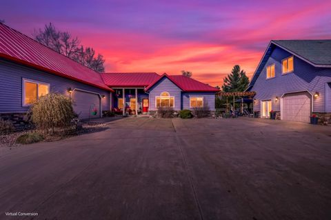 Photo of 8662 W Edgewood Road, Mears, MI 49436 (MLS # 26016196)