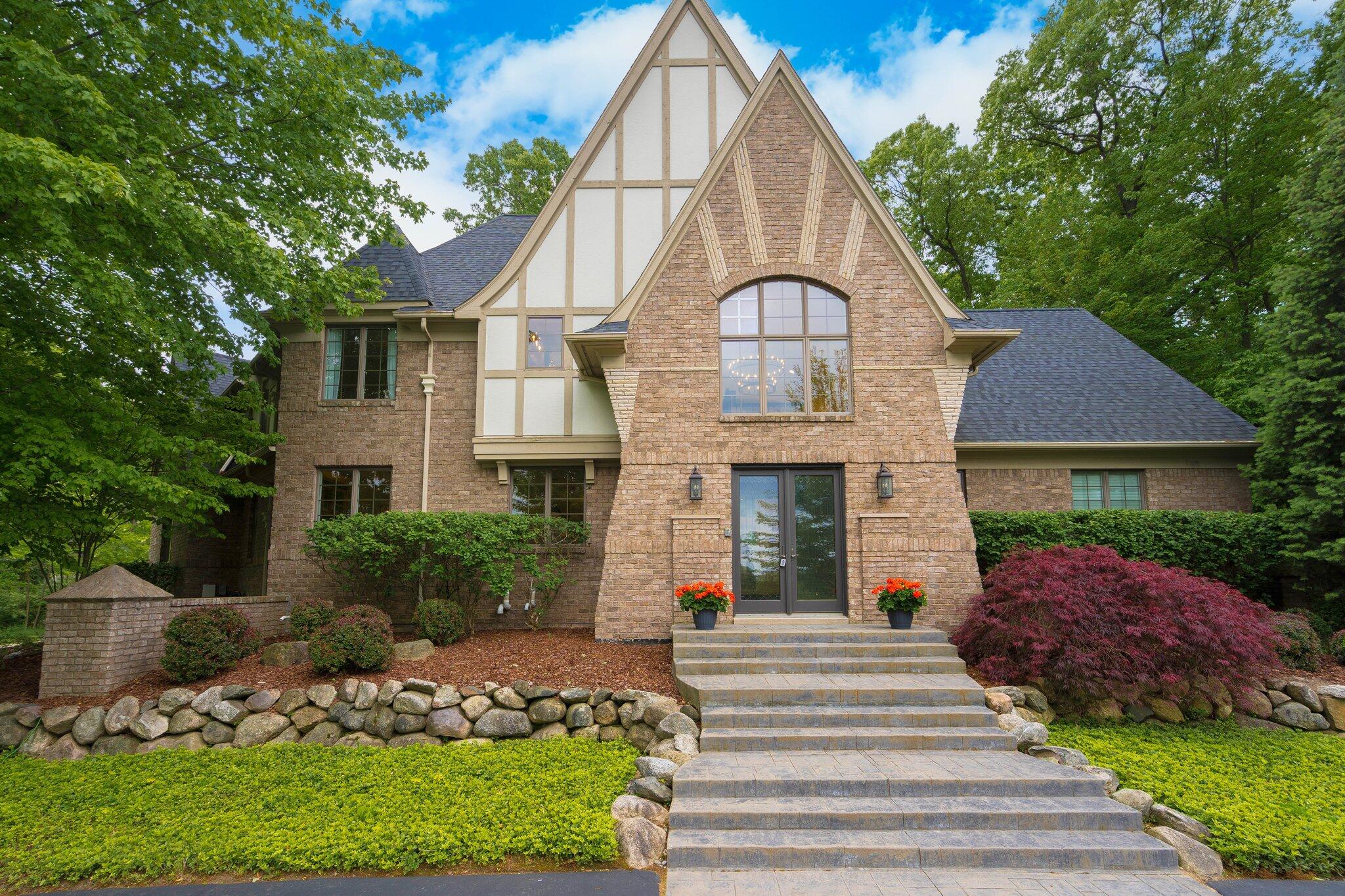 6000 Pinemont Drive