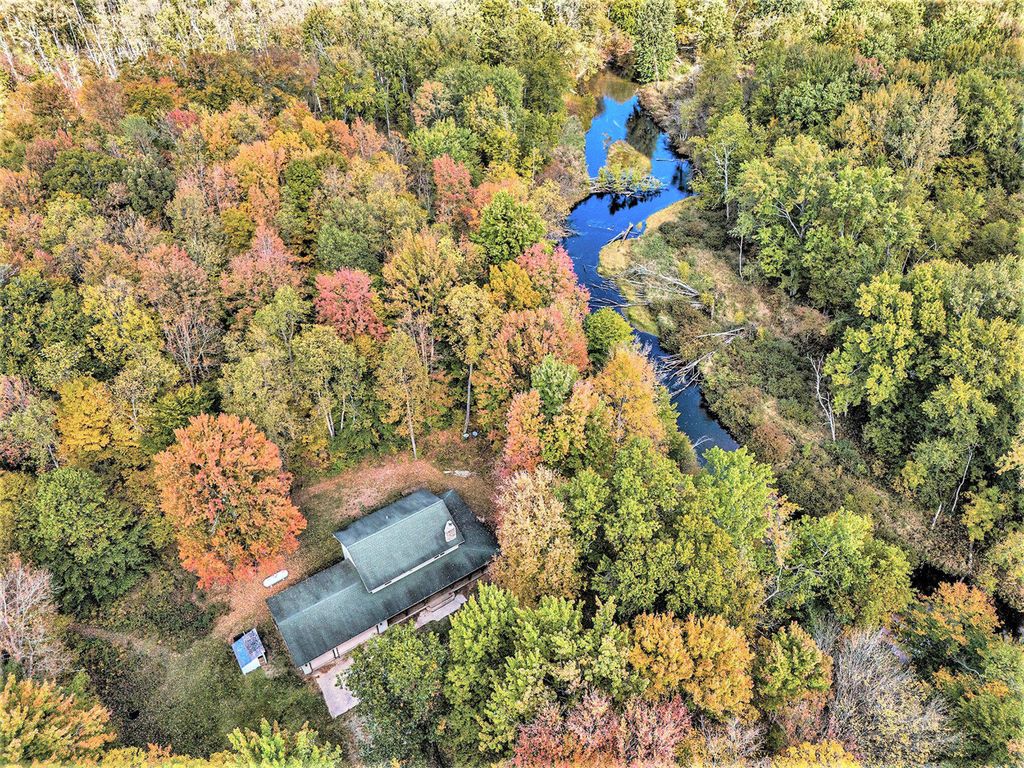 Photo of 8668 Anne Dr Drive, Walkerville, MI 49459 (MLS # 25052137)