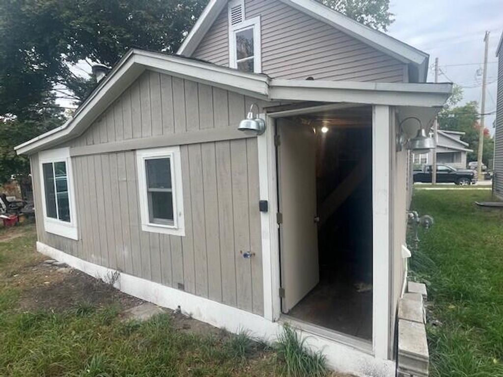 Photo of 257 Catherine Avenue, Muskegon, MI 49442 (MLS # 25052637)