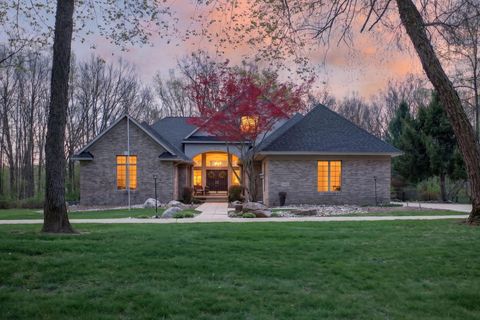 Photo of 4929 Country Lane, Jackson, MI 49201 (MLS # 26017733)