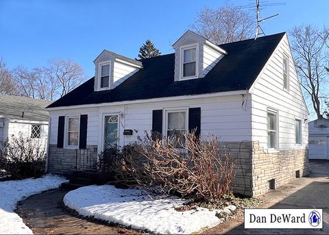 Photo of 1154 S Ottillia Street SE, Grand Rapids, MI 49507 (MLS # 26020220)