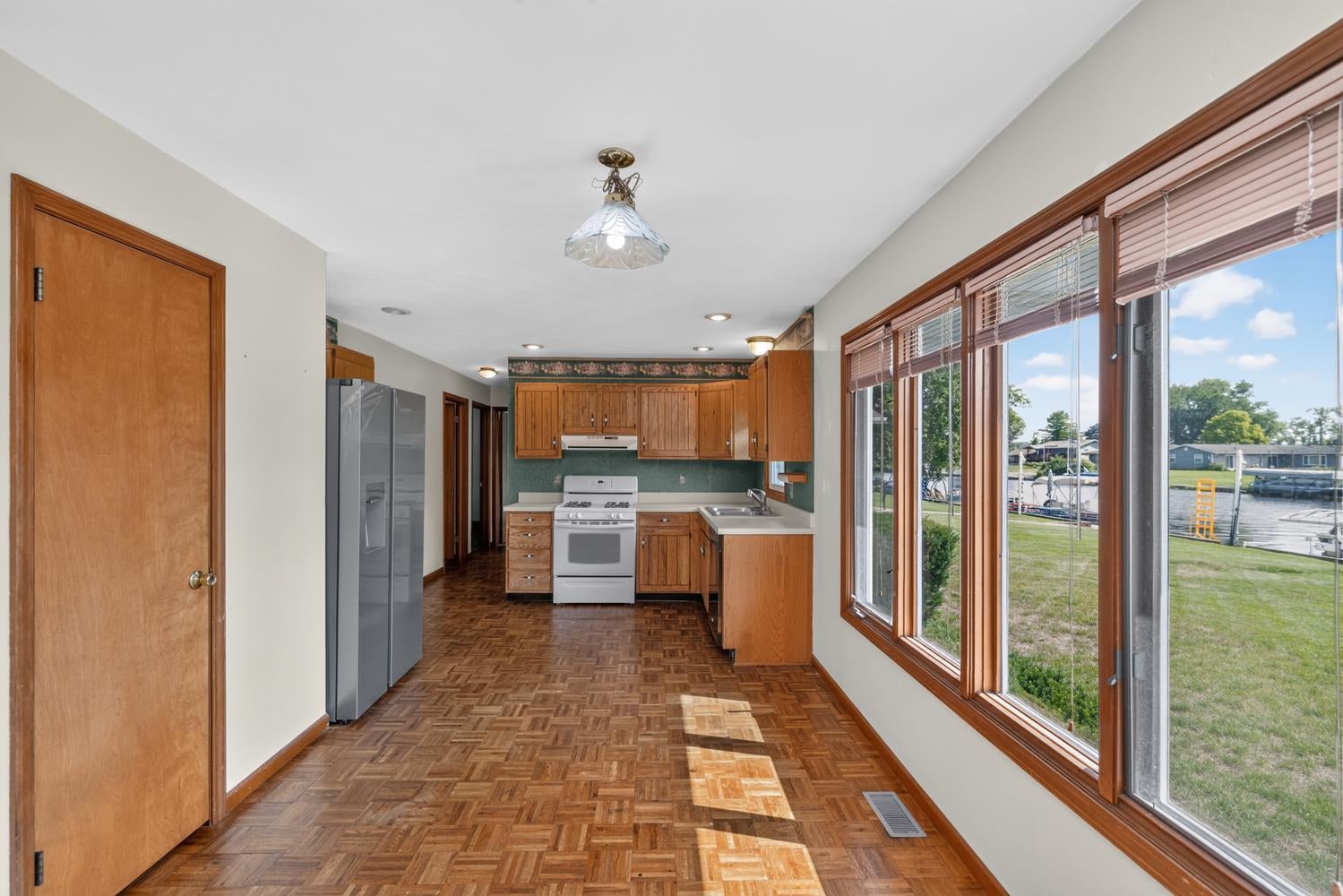 Listing 24