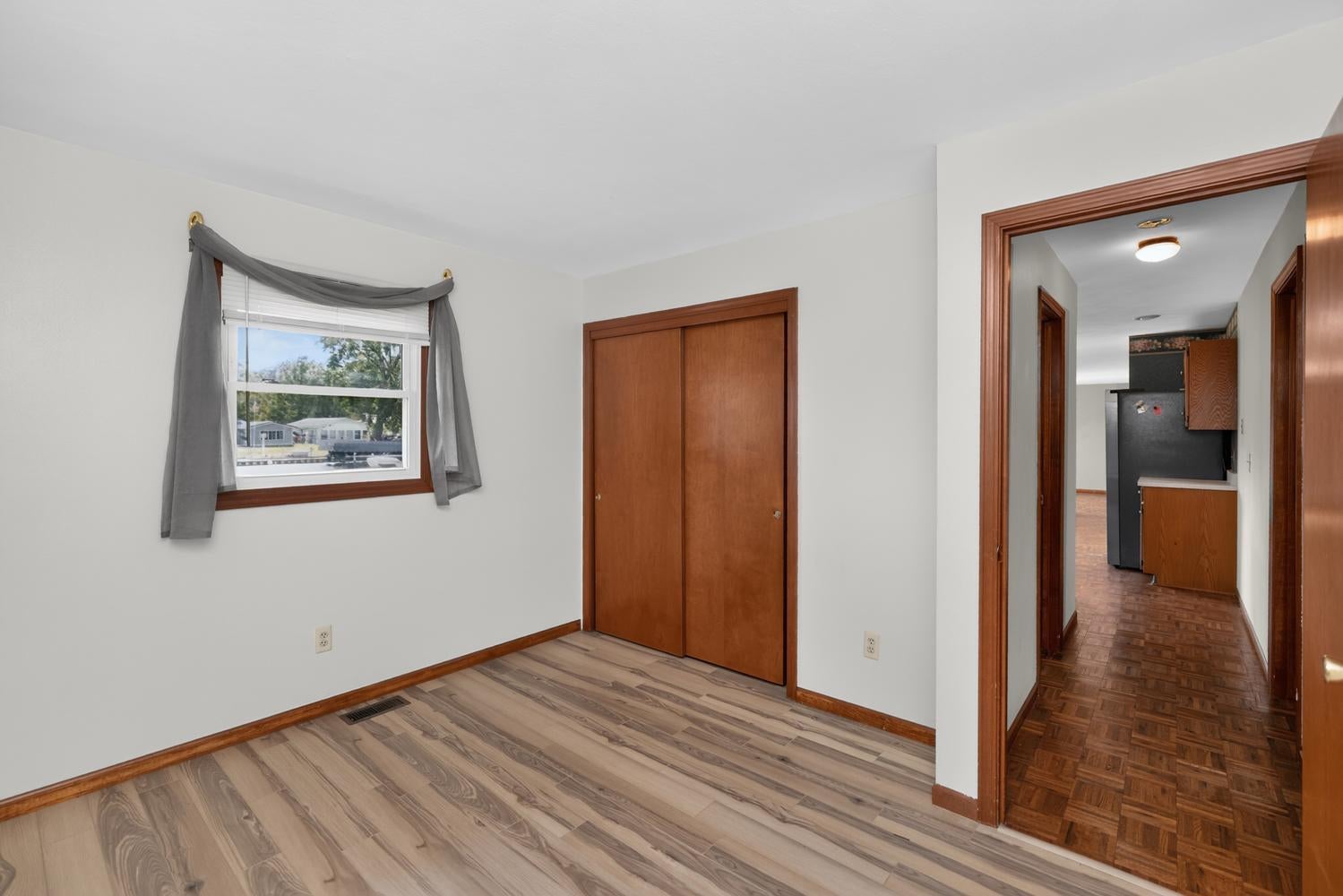 Listing 24