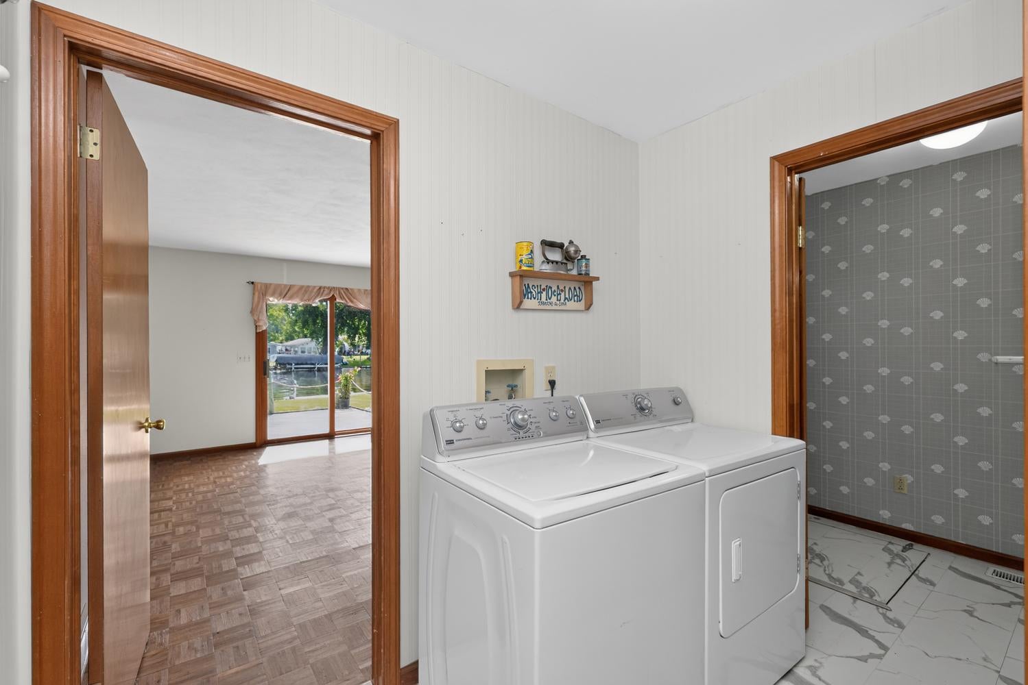 Listing 24