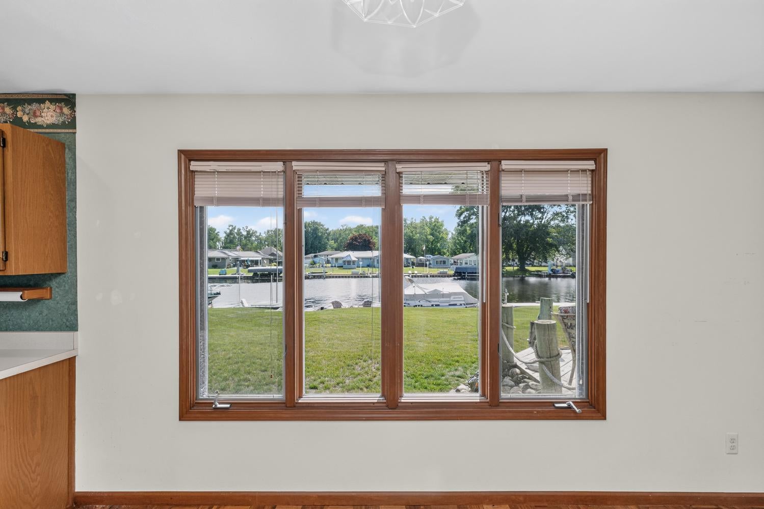 Listing 24