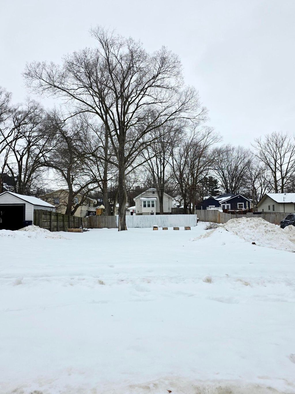 Photo of 136 E 19th Street, Holland, MI 49423 (MLS # 26004977)