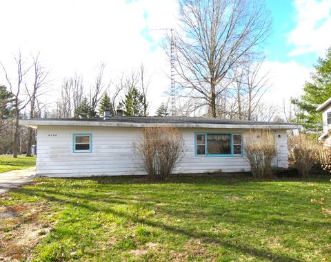 8376 E Baldwin Avenue Watervliet MI 49098