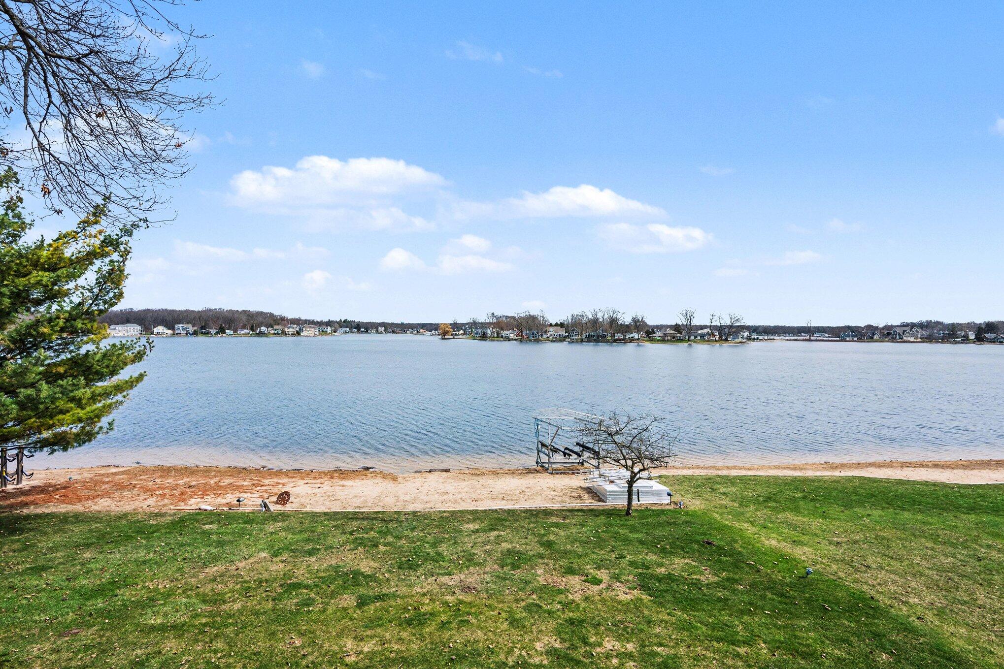 7025 Eagle Hts Drive