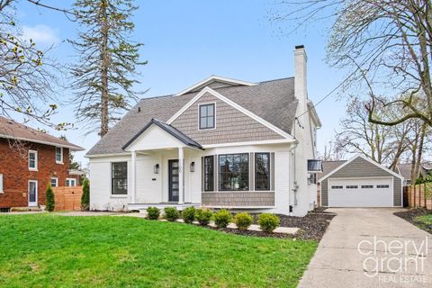 Photo of 1100 Eastwood Avenue SE, East Grand Rapids, MI 49506 (MLS # 26015828)