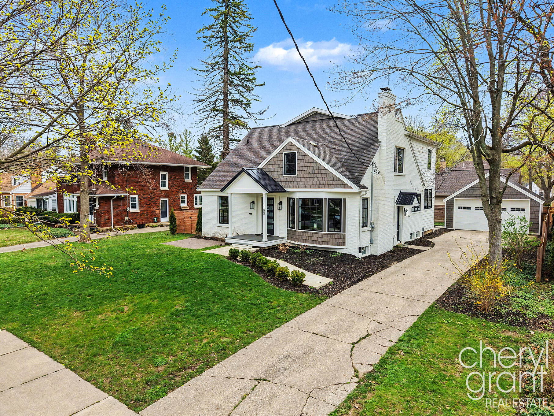 Grand Rapids, Michigan, 49506, United States, 5 Bedrooms Bedrooms, ,5 BathroomsBathrooms,Residential,Active,2037535