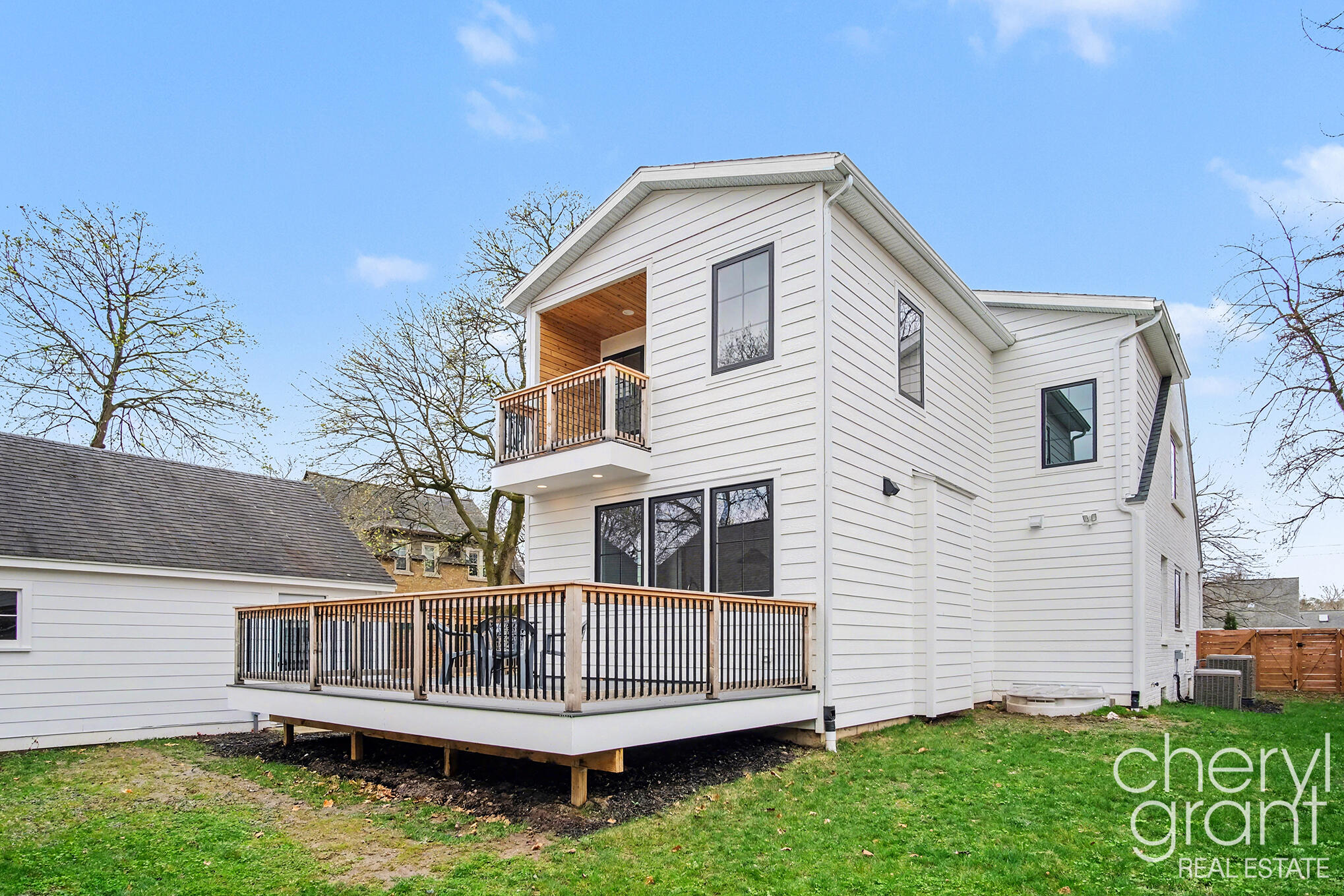 Grand Rapids, Michigan, 49506, United States, 5 Bedrooms Bedrooms, ,5 BathroomsBathrooms,Residential,Active,2037535