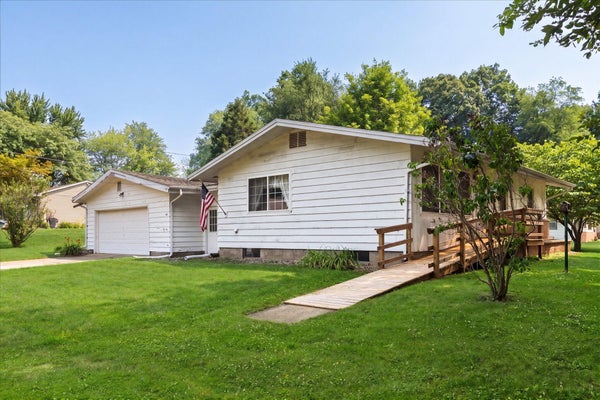 441 E PARSONS AVE, WATERVLIET, MI 49098 - Image 5daa4ac2d725616cb5710def14e4d2f6/3396376469