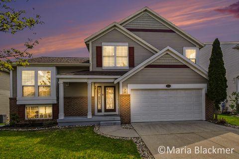 Photo of 3634 Merrimont Court SE, Grand Rapids, MI 49512 (MLS # 26017743)