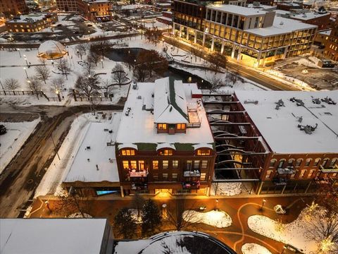 Photo of 230 N Kalamazoo Mall #401, Kalamazoo, MI 49007 (MLS # 25061076)