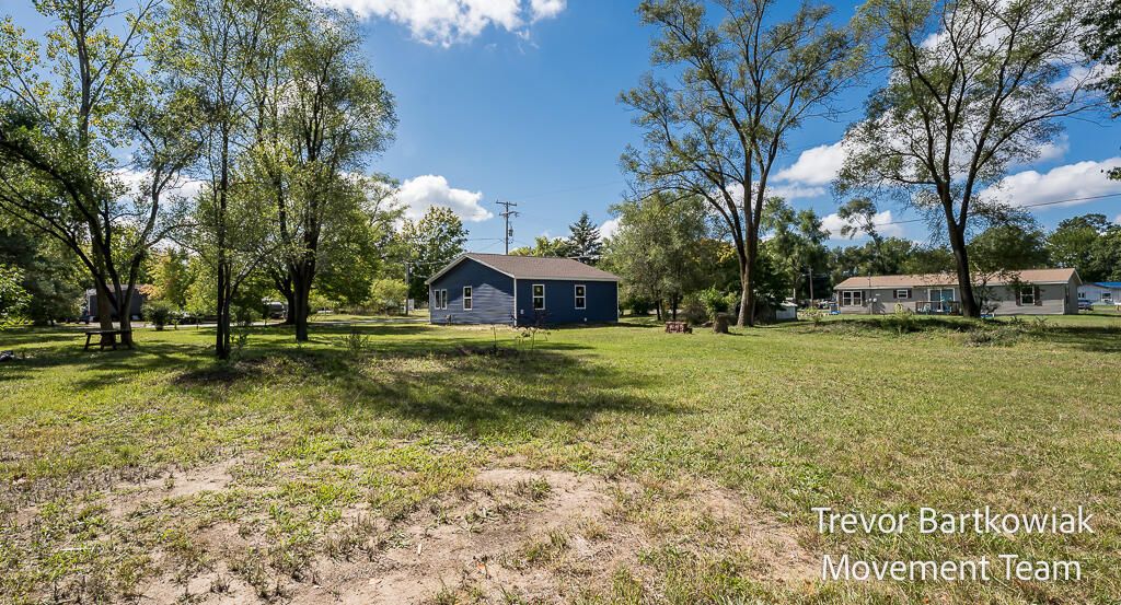 Photo of 5122 Rose Avenue, Muskegon, MI 49442 (MLS # 25049622)