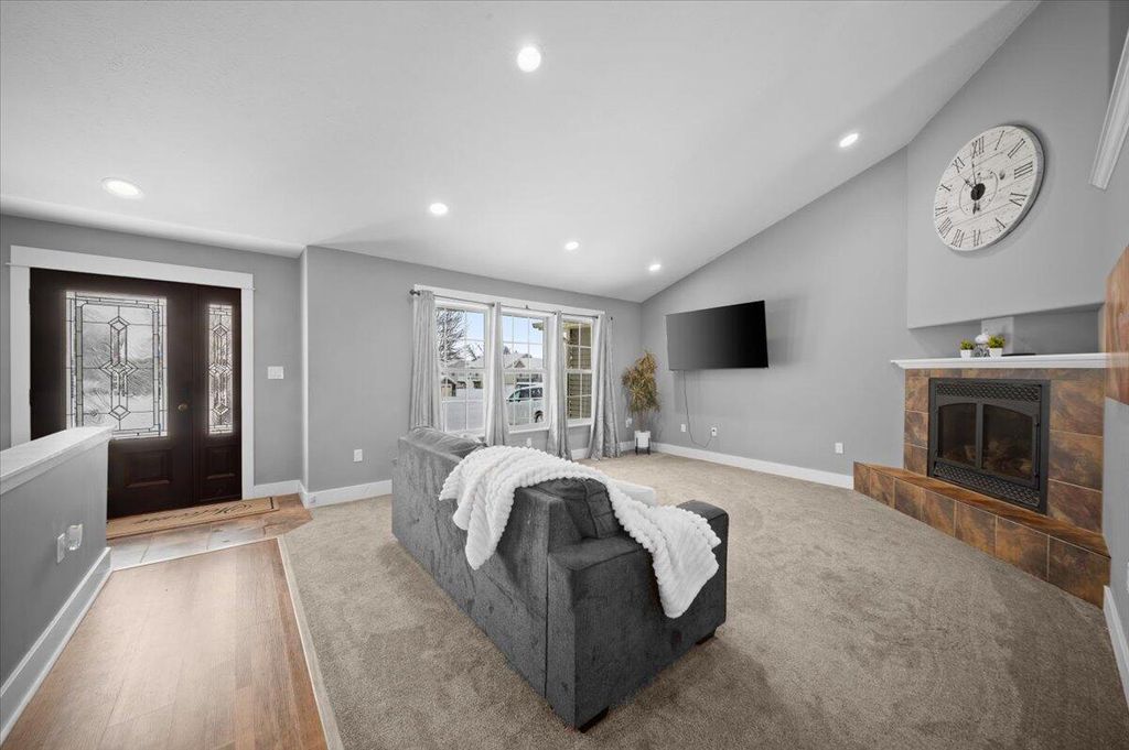 Photo of 738 Fieldstone Drive, Coopersville, MI 49404 (MLS # 26002299)