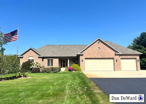 Photo of 2881 Jeremy Street NW, Grand Rapids, MI 49544 (MLS # 26020227)