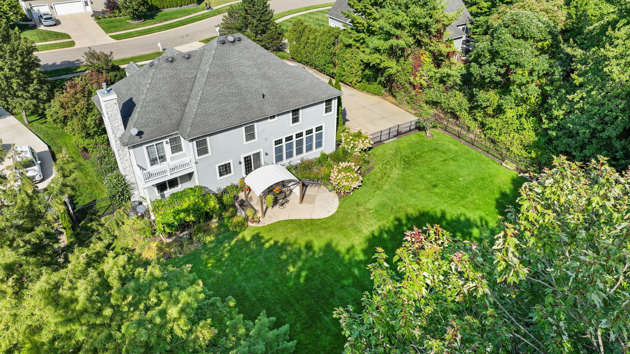 2710 Sanctuary Drive