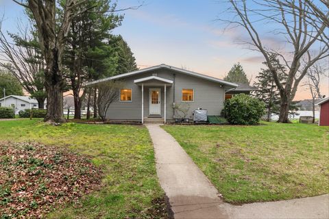 Photo of 7797 Beverly Street, Shelby, MI 49455 (MLS # 26016463)