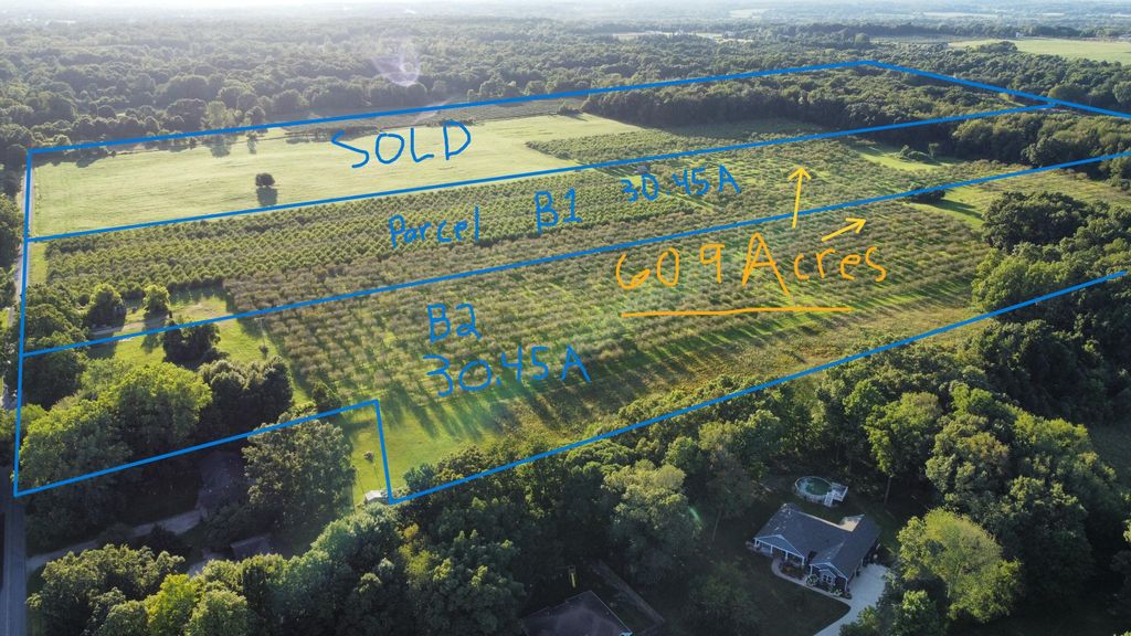 Photo of 44702 56th Avenue, Paw Paw, MI 49079 (MLS # 25056485)