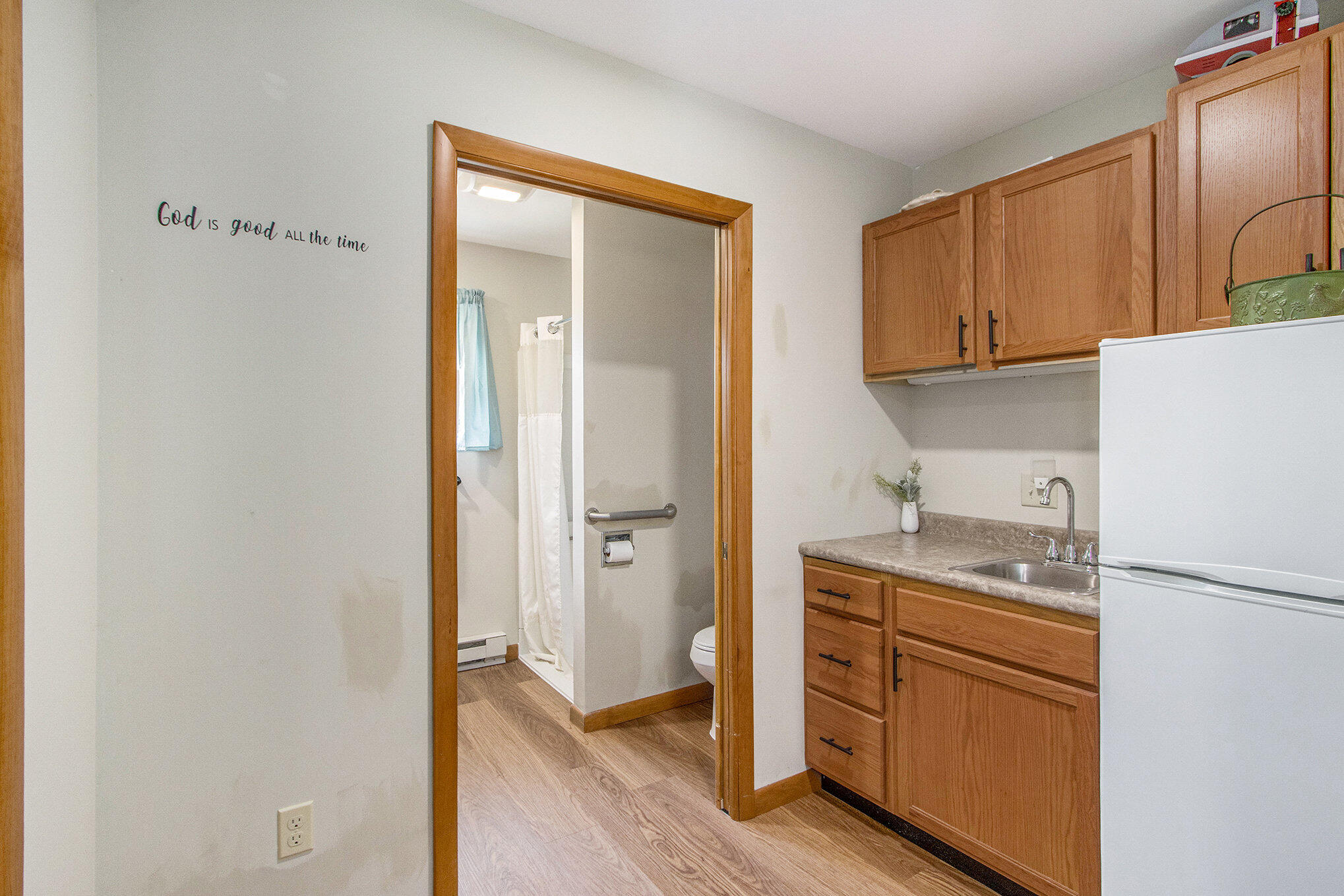 Kalamazoo, Michigan 49048, United States, 4 Bedrooms Bedrooms, ,3 BathroomsBathrooms,Residential,Pending,152376