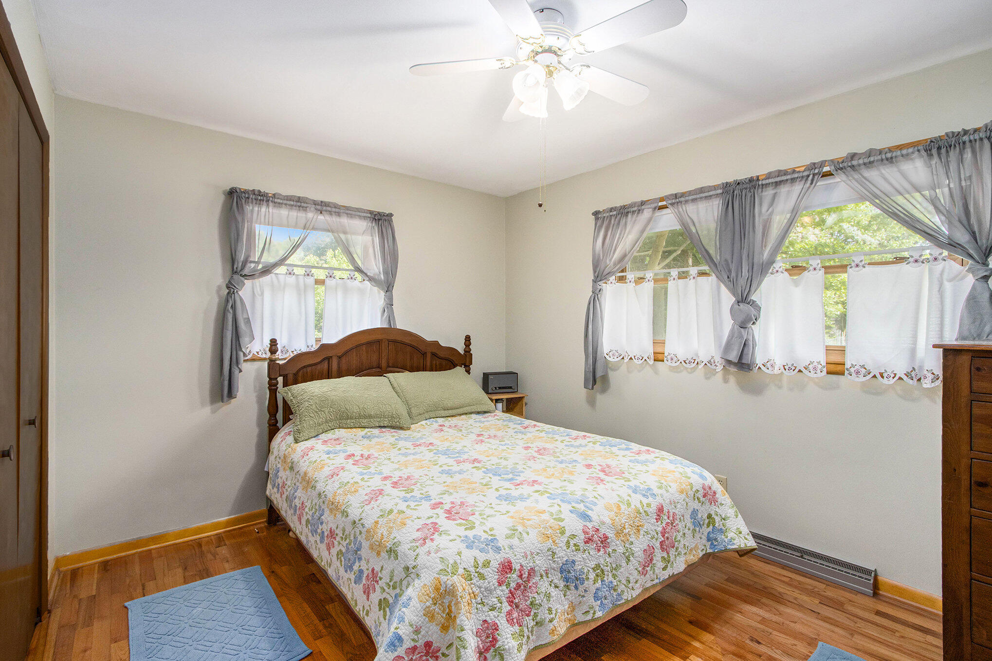 Kalamazoo, Michigan 49048, United States, 4 Bedrooms Bedrooms, ,3 BathroomsBathrooms,Residential,Pending,152376