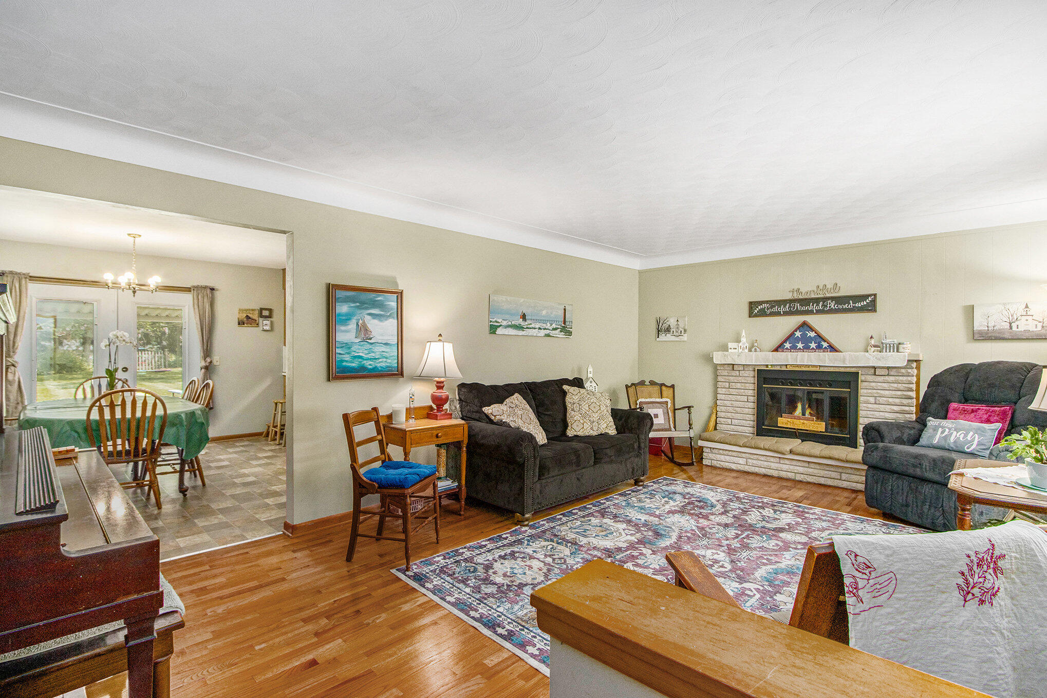 Kalamazoo, Michigan 49048, United States, 4 Bedrooms Bedrooms, ,3 BathroomsBathrooms,Residential,Pending,152376