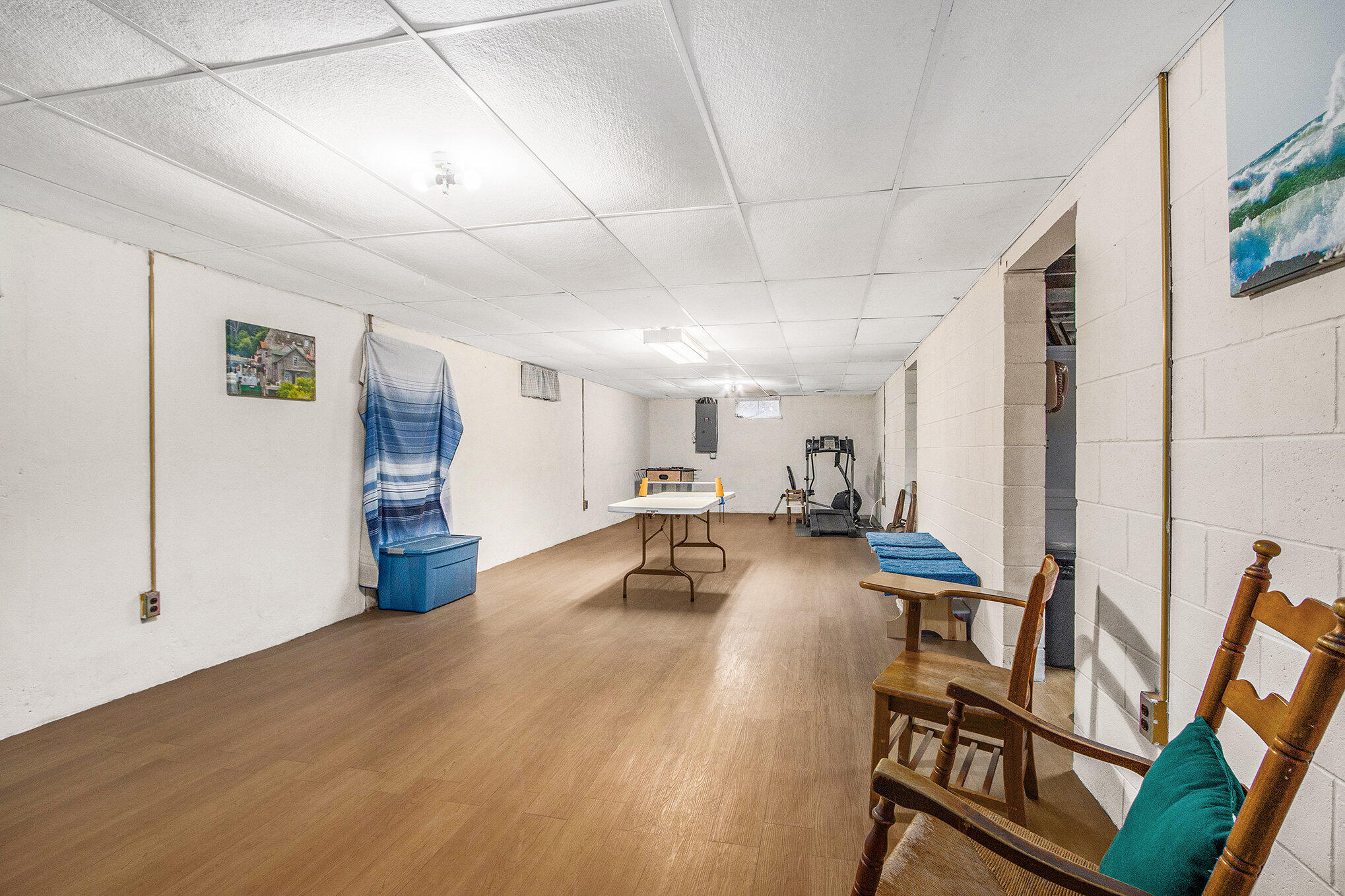 Kalamazoo, Michigan 49048, United States, 4 Bedrooms Bedrooms, ,3 BathroomsBathrooms,Residential,Pending,152376