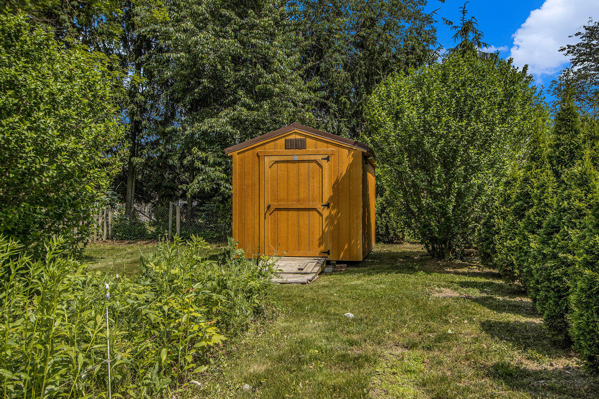 Kalamazoo, Michigan 49048, United States, 4 Bedrooms Bedrooms, ,3 BathroomsBathrooms,Residential,Pending,152376