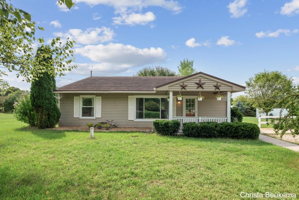 88 E PARMETER RD, IONIA, MI 48846 - Image 5e1da503a4ffdc409b116261445c4e9e/4033502522