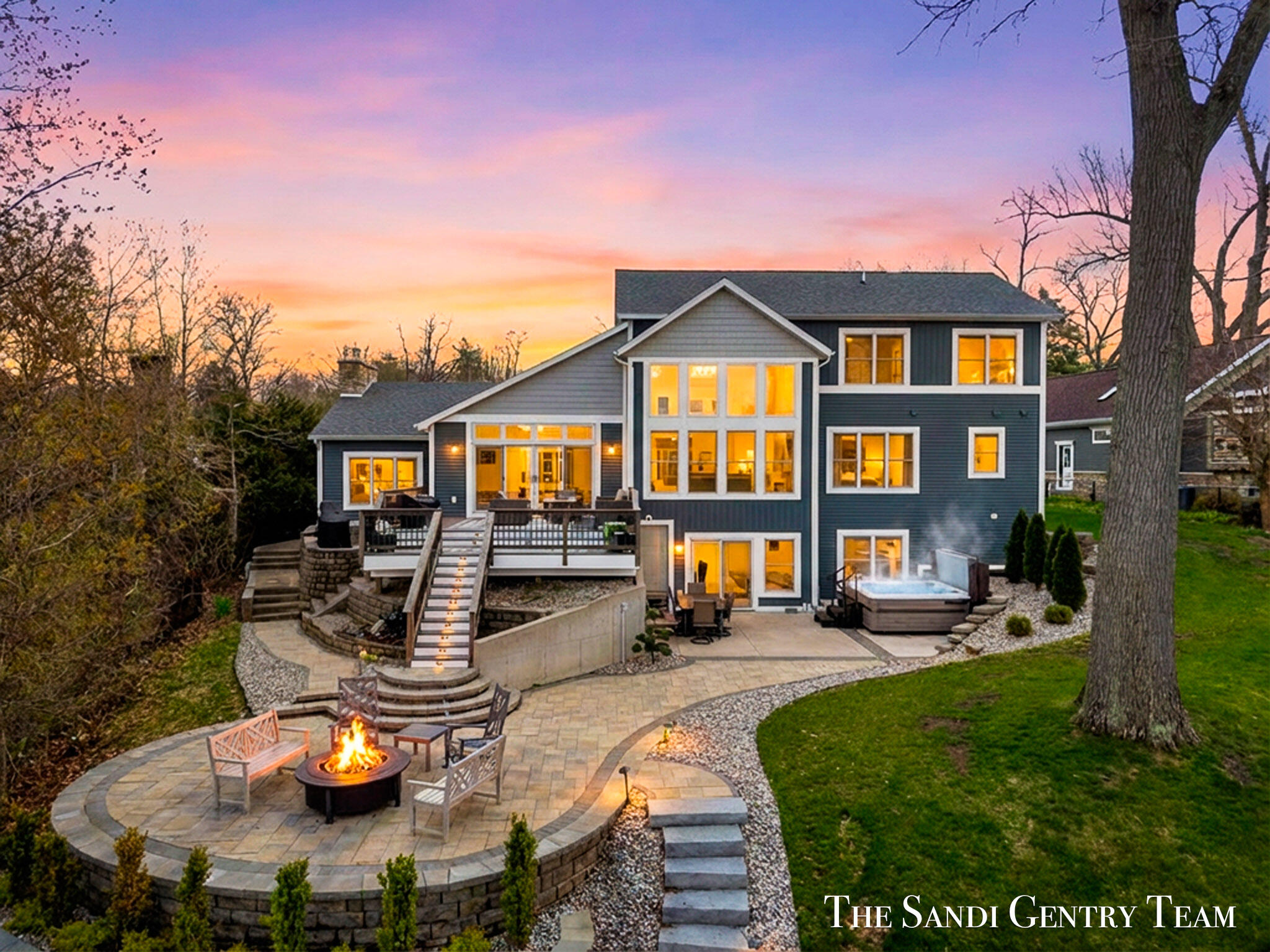 Fruitport, Michigan, 49415, United States, 4 Bedrooms Bedrooms, ,4 BathroomsBathrooms,Residential,Active,2041724