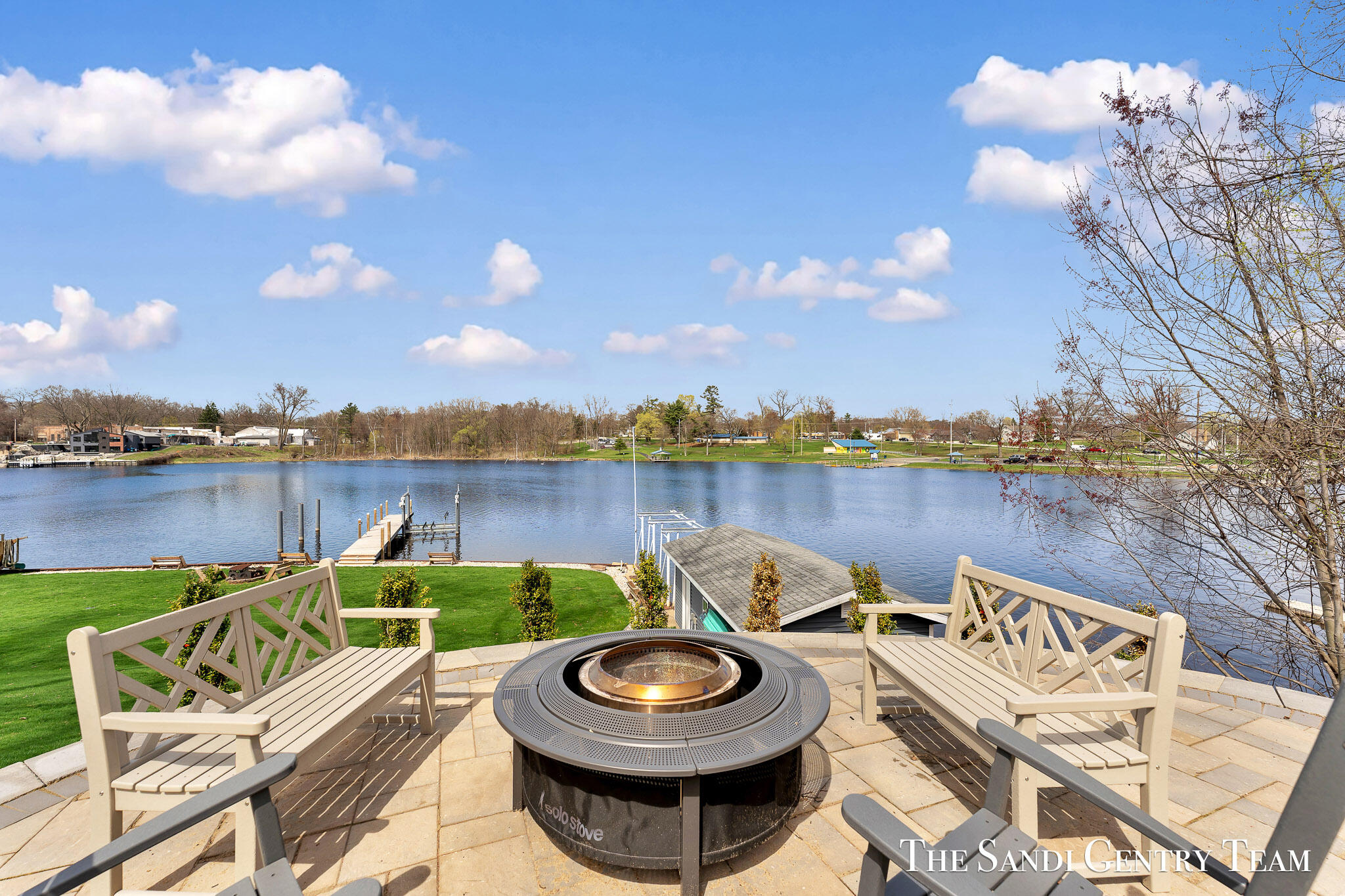 Fruitport, Michigan, 49415, United States, 4 Bedrooms Bedrooms, ,4 BathroomsBathrooms,Residential,Active,2041724