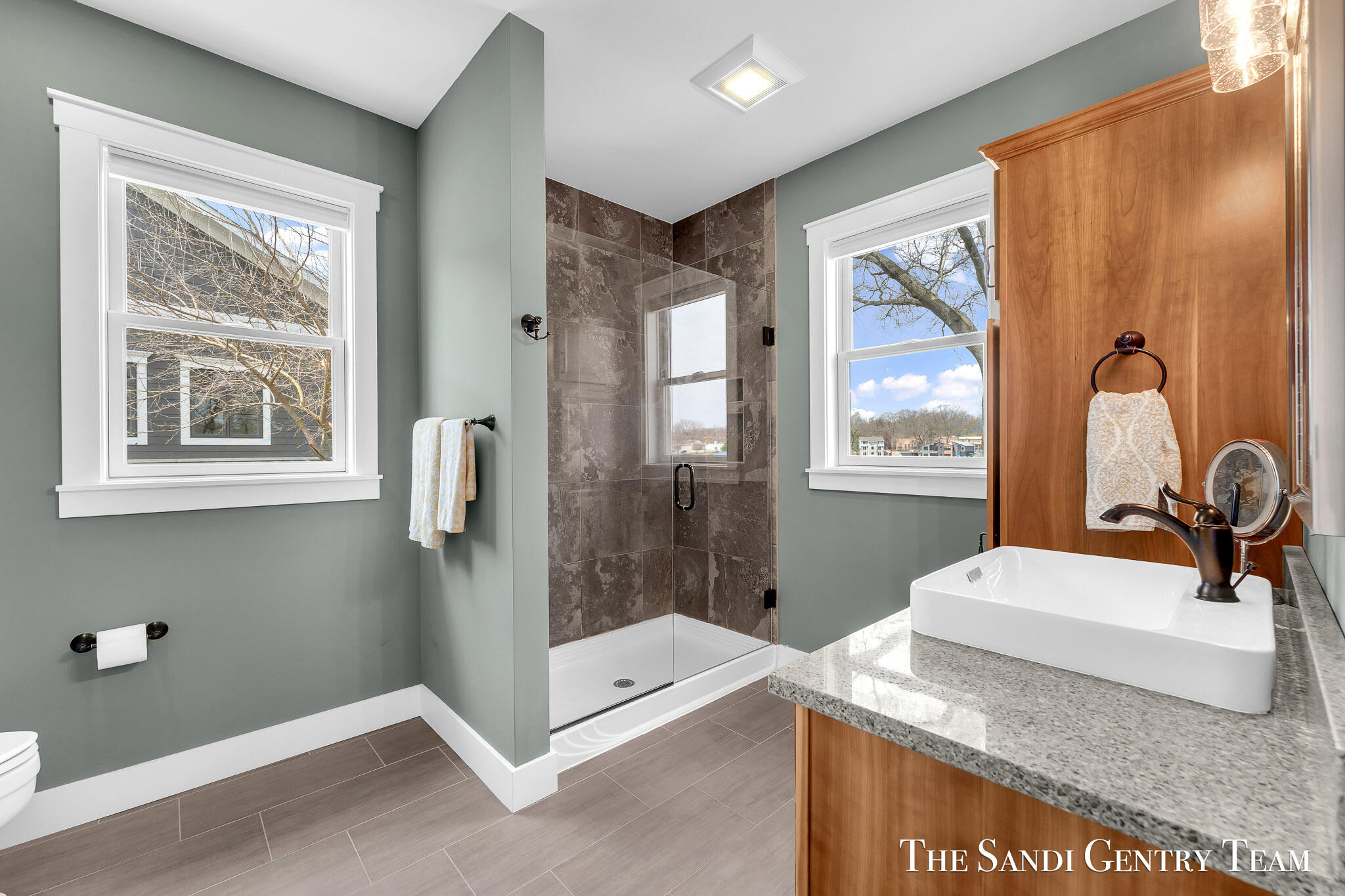 Fruitport, Michigan, 49415, United States, 4 Bedrooms Bedrooms, ,4 BathroomsBathrooms,Residential,Active,2041724