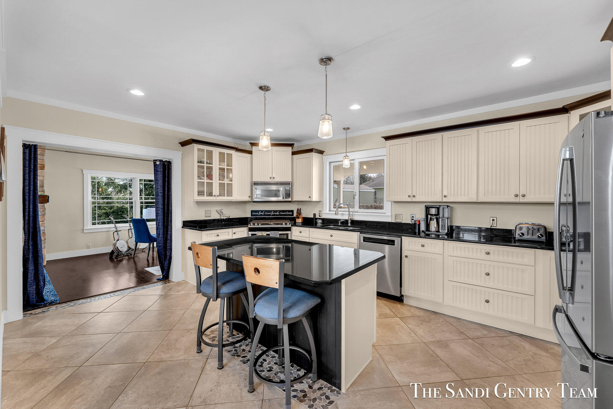 Fruitport, Michigan, 49415, United States, 4 Bedrooms Bedrooms, ,4 BathroomsBathrooms,Residential,Active,2041724