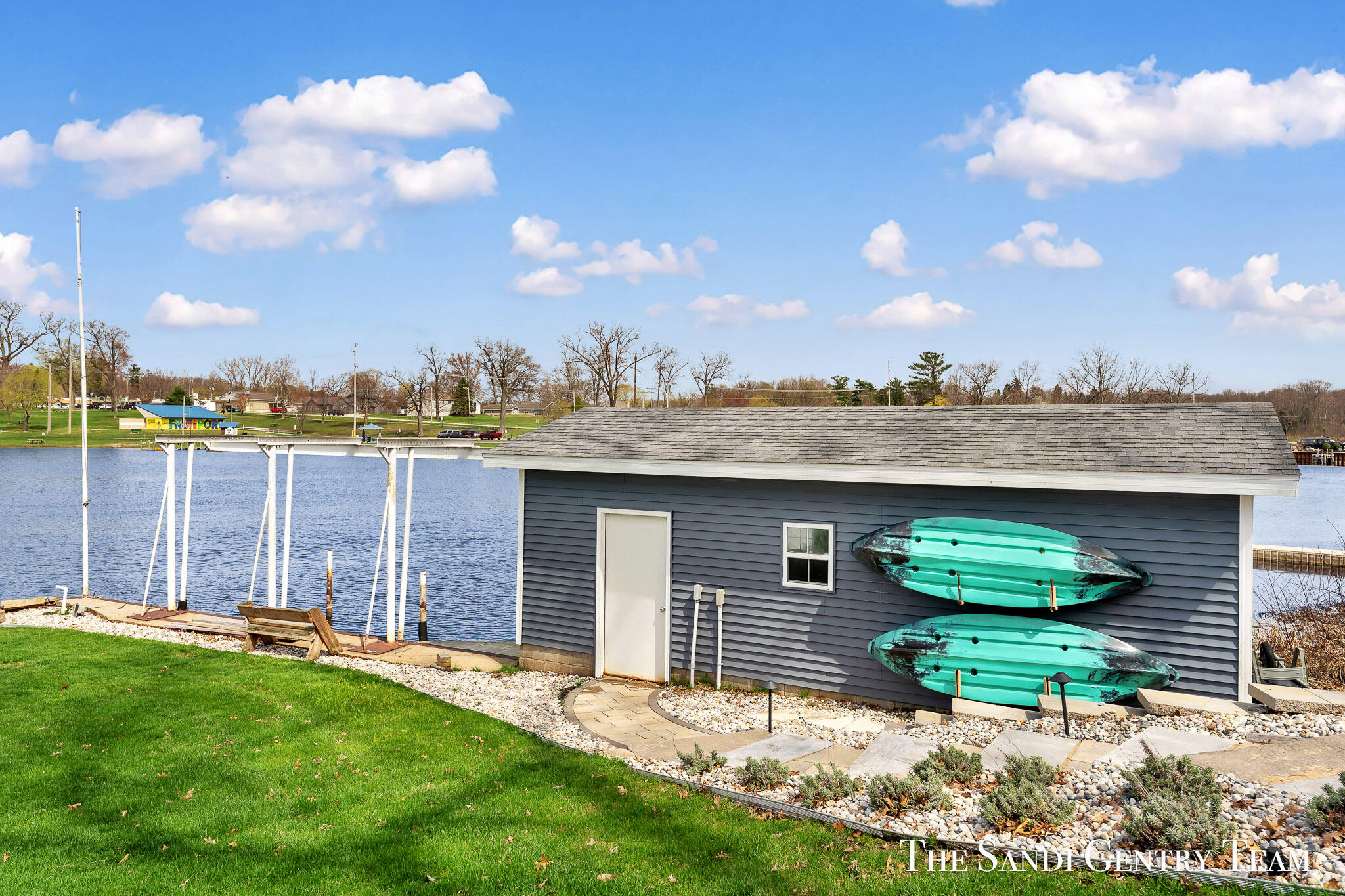 Fruitport, Michigan, 49415, United States, 4 Bedrooms Bedrooms, ,4 BathroomsBathrooms,Residential,Active,2041724