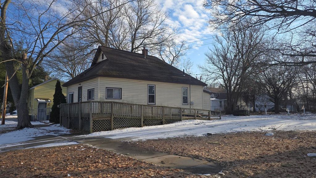 Photo of 759 Emerald Street, Muskegon, MI 49442 (MLS # 26007127)